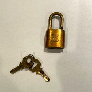 Louis Vuitton Padlock and Keys # 317